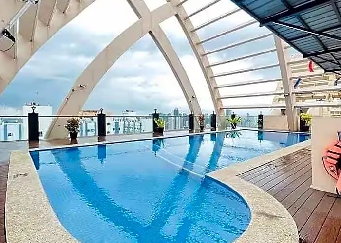 Mandaluyong Loft Staycation With Pool&wifi&karaoke