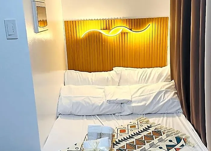 Mandaluyong Loft Staycation With Pool&wifi&karaoke Manila