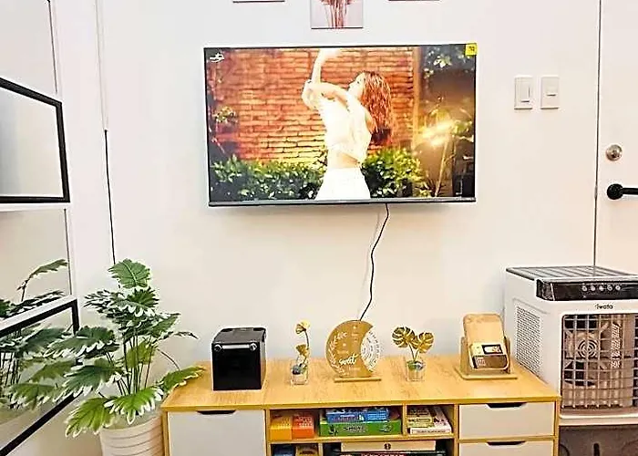 Mandaluyong Loft Staycation With Pool&wifi&karaoke Hotel 5*