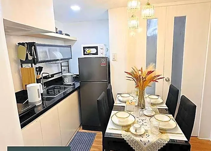 Mandaluyong Loft Staycation With Pool&wifi&karaoke Hotel 5*